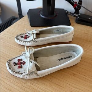 Minnetonka Thunderbird Moccasins